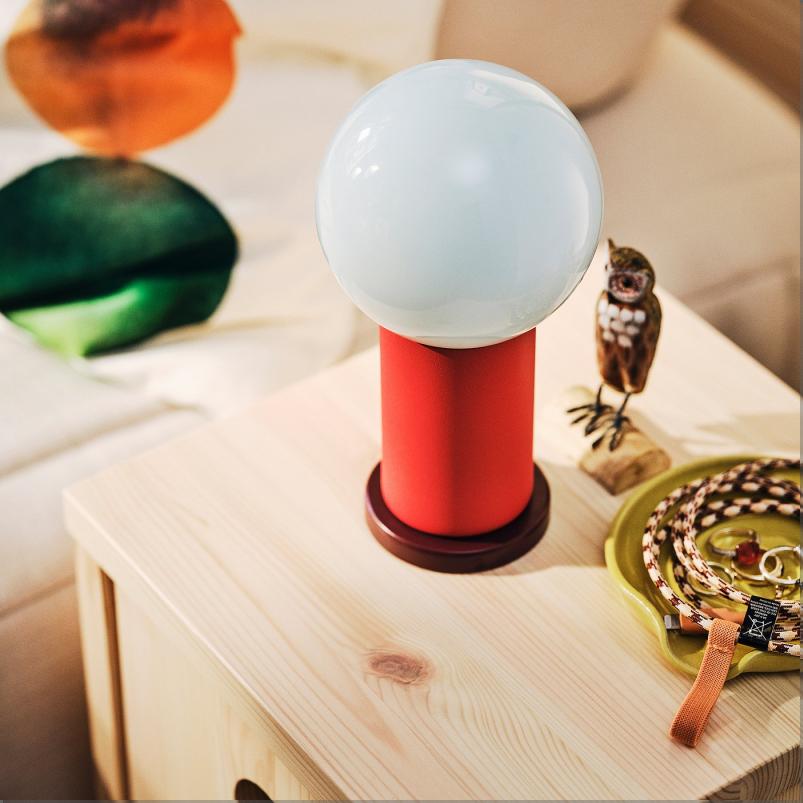 IKEA PS 2026 LEDポータブルランプ - 電池式 調光可能/レッド ライトブルー 22cm