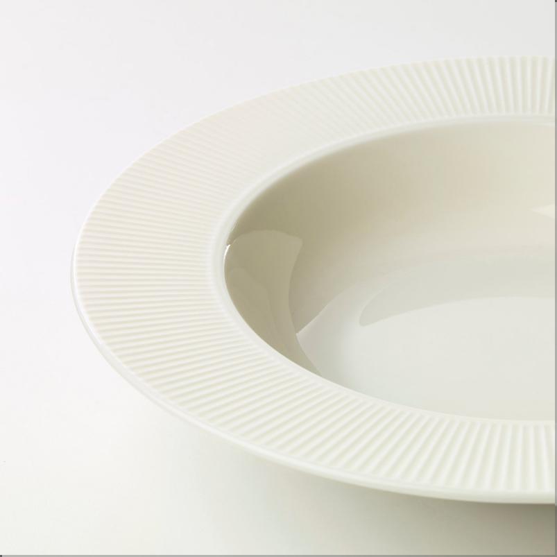 OFANTLIGT オファントリグト 深皿 - ホワイト 24cm
