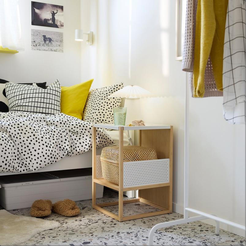 GILLERSBERG ギッレルスベリ サイドテーブル - 竹/ホワイト 39x39x56cm