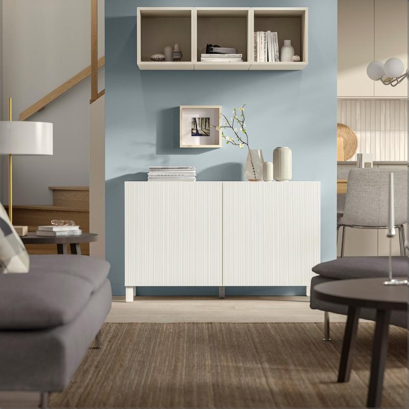 BESTÅ ベストー 収納コンビネーション 扉付 - フォーヴァルタレ ホワイト/ストゥッバルプ ホワイト 120x42x74 cm