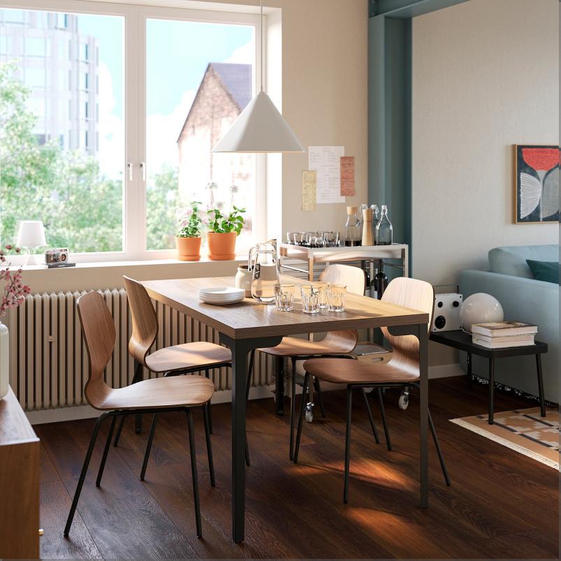 SKALSTA スコールスタ チェア - ウォールナット材突き板/チューブ状金属/ブラックグレー