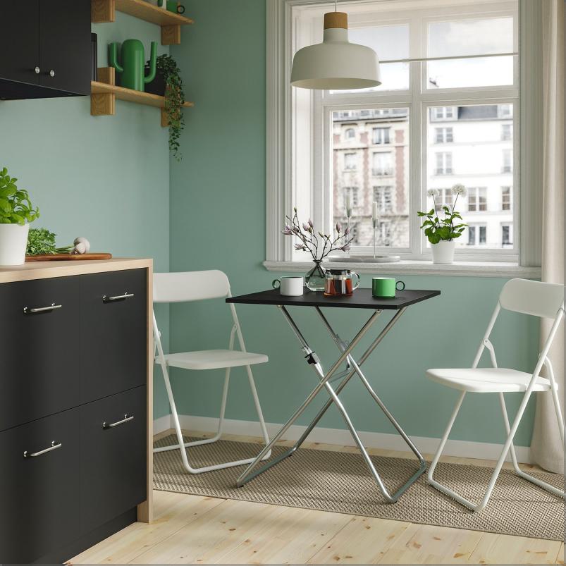 GUNDE グンデ / VIHALS ヴィーハルス テーブル＆折りたたみチェア2脚 - 折りたたみ式 ブラック/ホワイト 67x67 cm