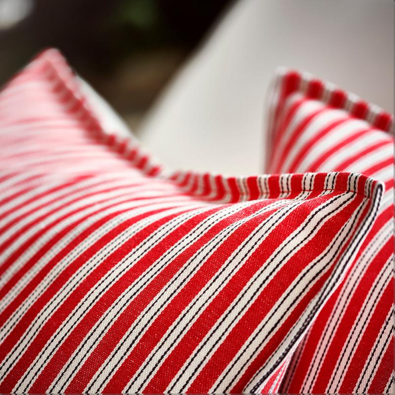 VINTERFINT ヴィンテルフィント クッションカバー - ストライプ レッド/ホワイト 50x50cm