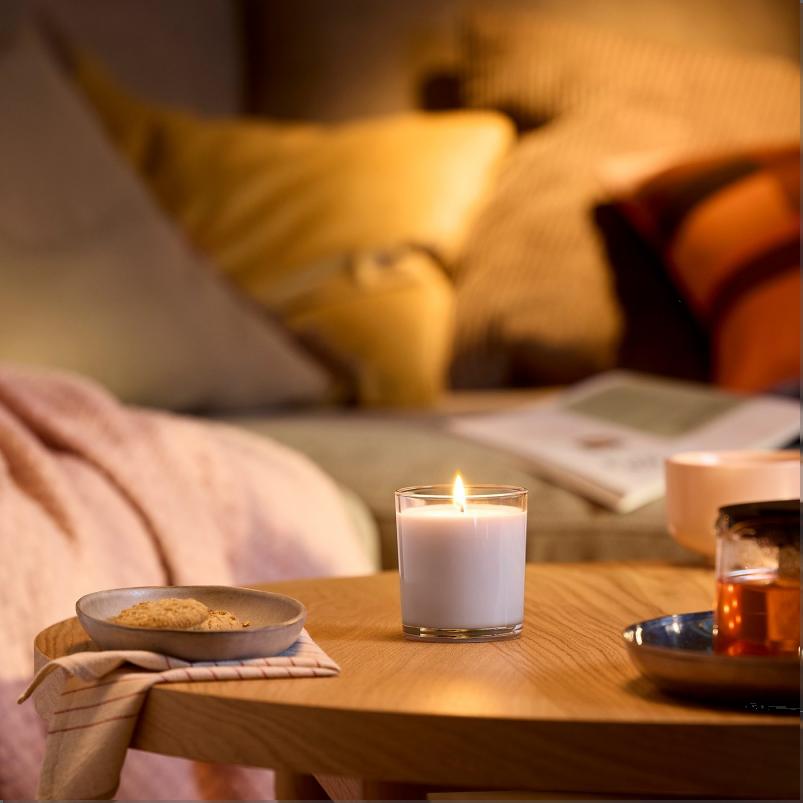 LOTSFÅGEL ロッツフォーゲル アロマキャンドル グラス入り - ピンクの花 ペールピンク 40 時間