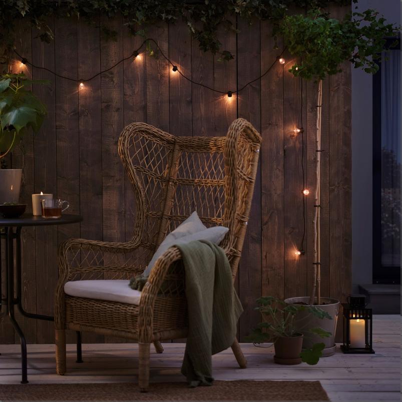 UTSUND ウートスンド LEDライトチェーン 全12球 - 屋外用/電池式 ブラック