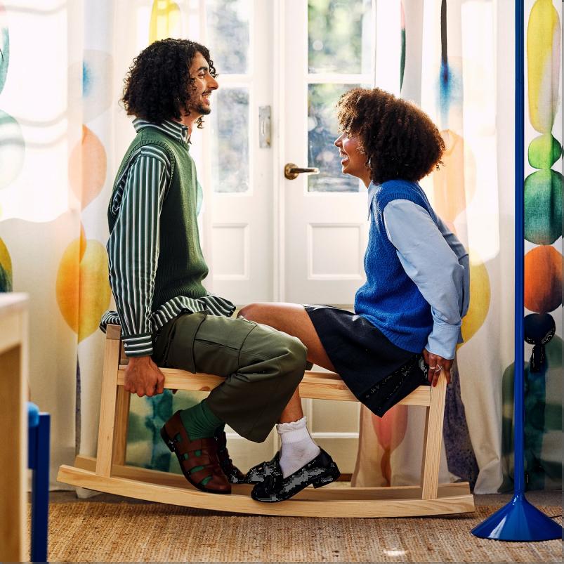IKEA PS 2026 ベンチ - パイン材 クリアラッカー仕上げ 127 cm