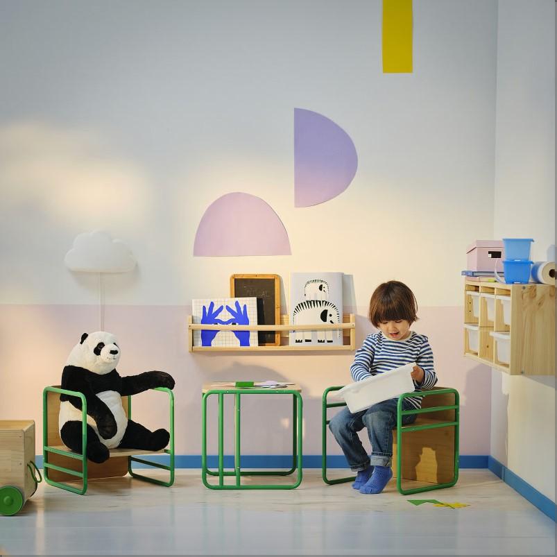 SMASKRAKE スモースクラケ テーブルにもなる子ども用チェア - グリーン