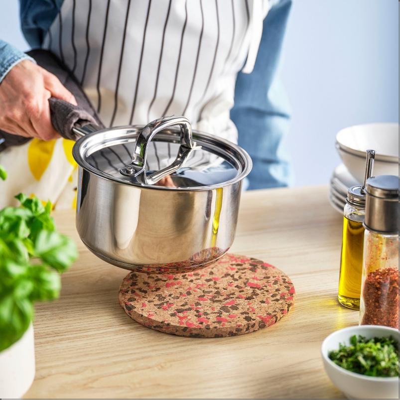 HEAT ヒート 鍋敷き - コルク 模様入り/ブライトレッド 19 cm