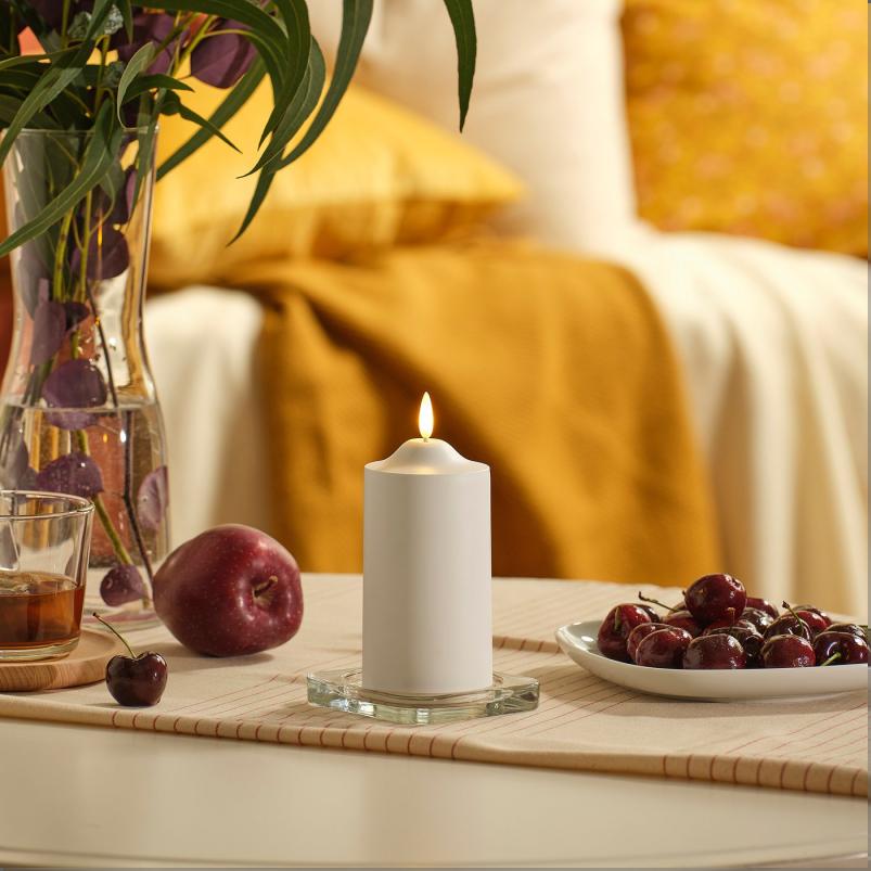 SMALOM スモーロム LEDピラーキャンドル - 電池式 ホワイト 14cm