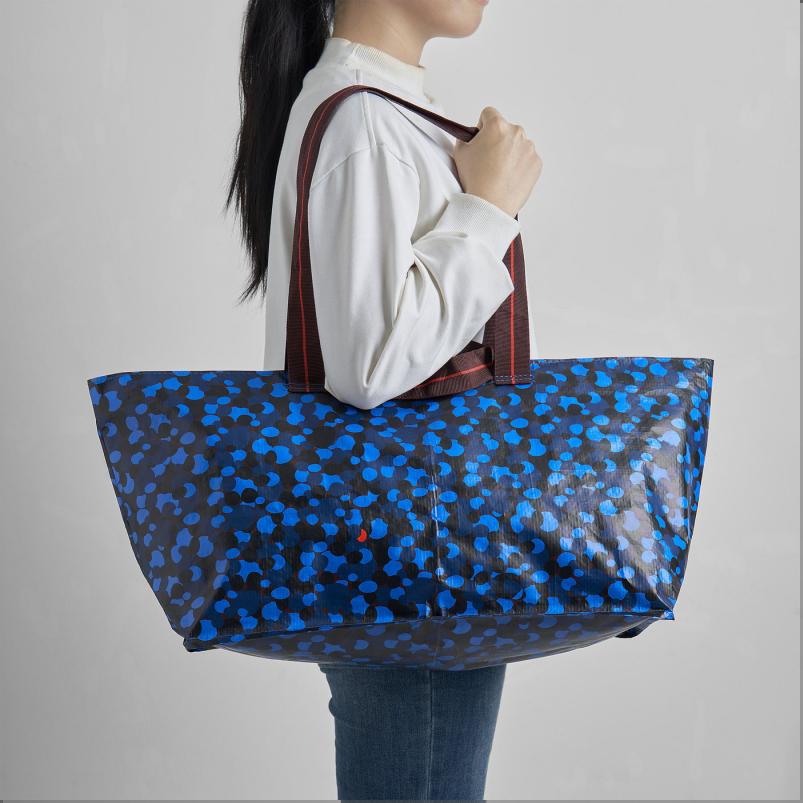 SPJUTSO スプユートソ キャリーバッグ - ブルー 模様入り 18x45x28cm/22L