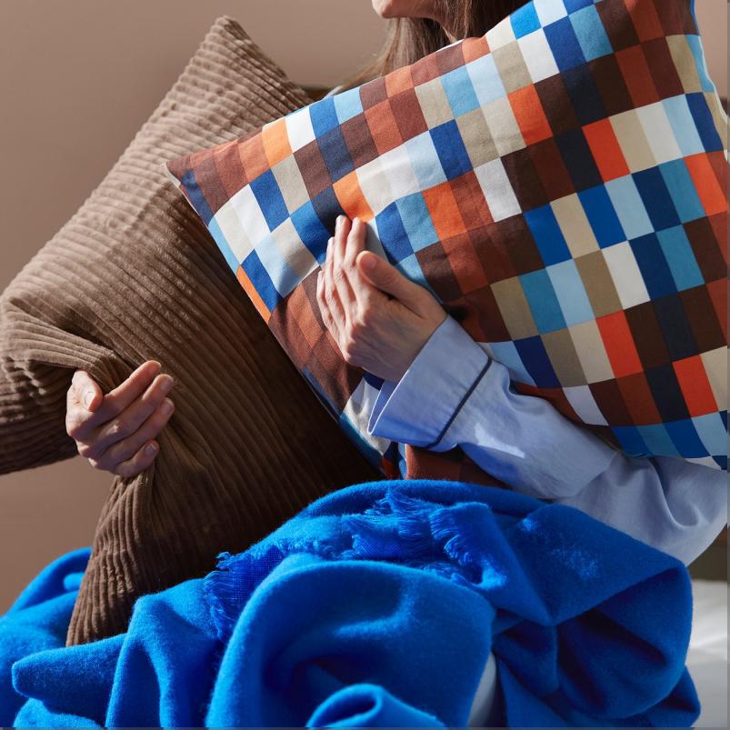 LOVNATURSKOG ローヴナテュルスコグ クッションカバー - ブラウン/ブルー 50x50cm